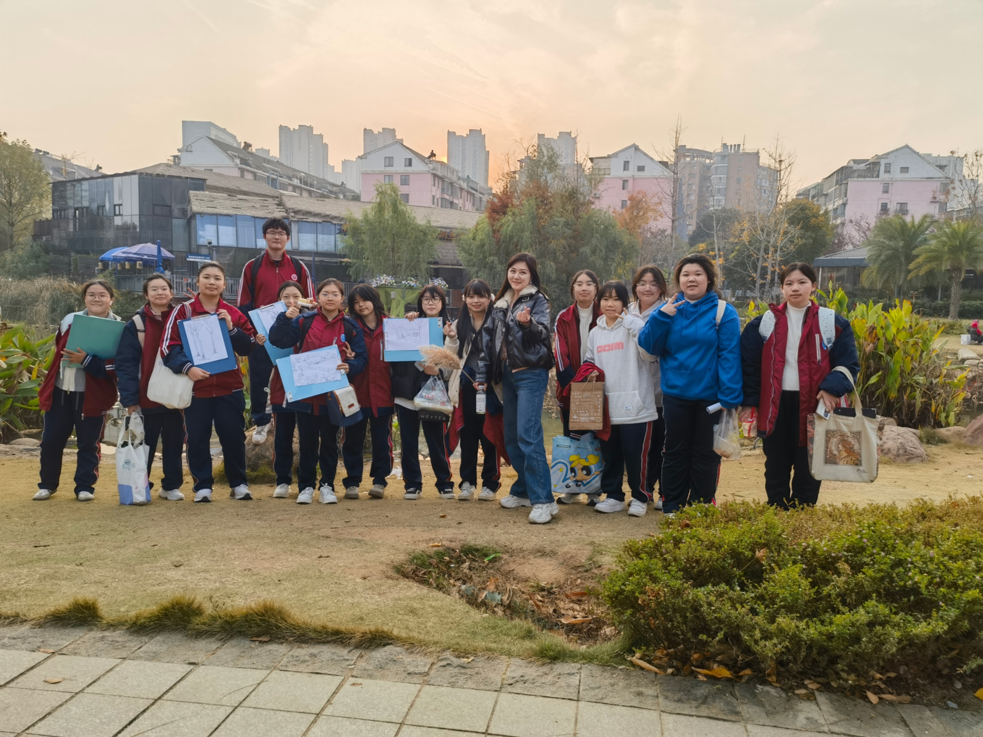 微信图片_20251211165247_4_766.jpg 微信图片_20251211165247_4_766.jpg